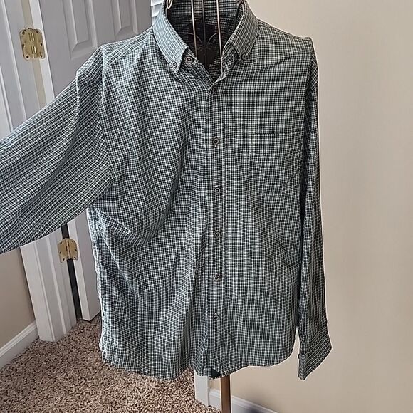 UNTUCKit Other - 🍋UNTUCKit Size M Slim Fit Men's button-down shirt